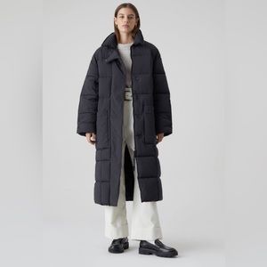 Closed official Black Puffer Quilted Coat